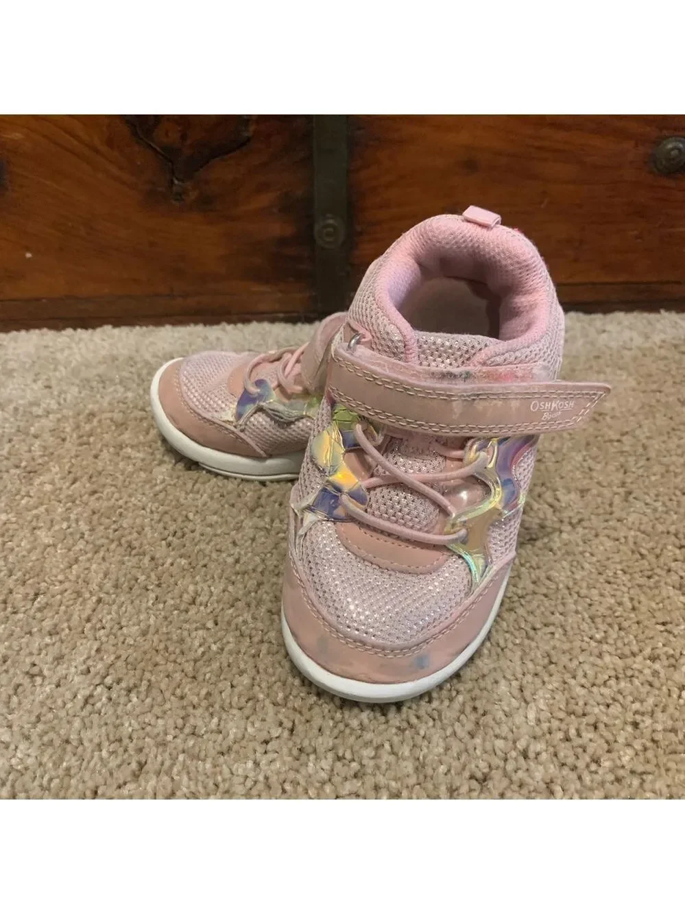 OshKosh B’gosh kids pink shiny sneakers shoes slip-on Velcro closure toddler 8